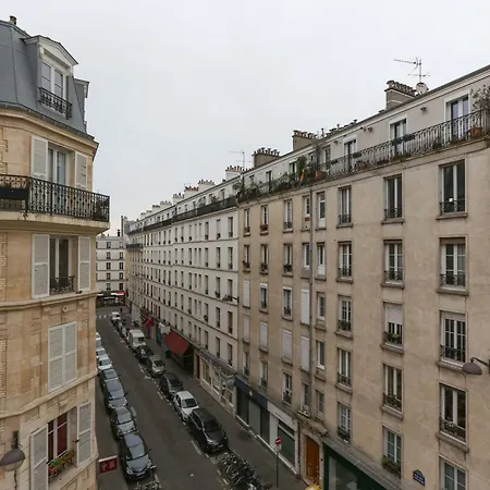Pretty Nest Near Canal St Martin Paris